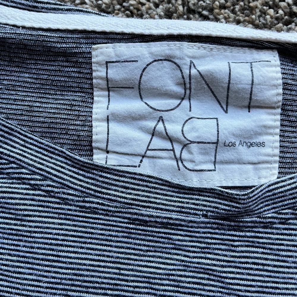 Font Lab crop top - Picture 3 of 8